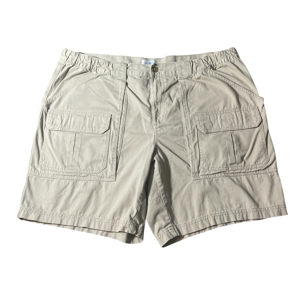 C39- Men’s 46 Croft & Barrow Light Tan Cargo Shorts